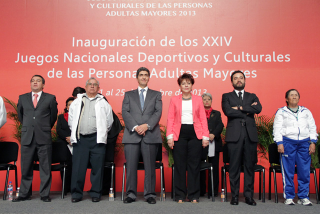 Dar tranquilidad a los adultos mayores, objetivo de la pensión universal, afirma Ernesto Nemer