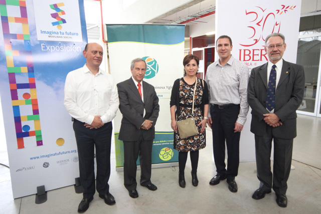 Exposición “Imagina tu futuro...movilidad social”, en la Universidad Iberoamericana de Puebla