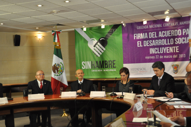 Firma del Acuerdo Integral para el Desarrollo Social Incluyente Sedesol - Gobierno de Michoacán