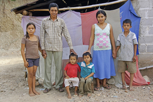 Mariela Coello - “La Familia” - Familia chiapaneca