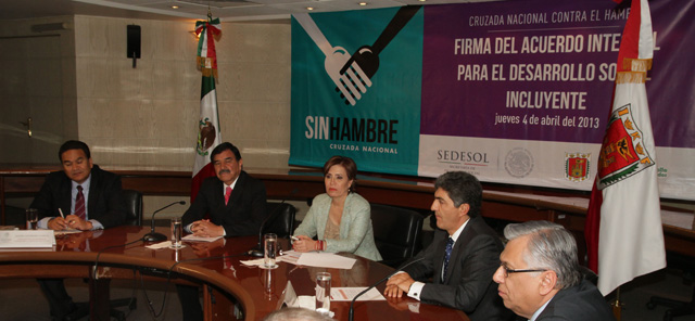 Firma del Acuerdo Integral para el Desarrollo Social Incluyente Sedesol - Gobiernod de Aguascalientes, San Luis Potosí y Tlaxcala