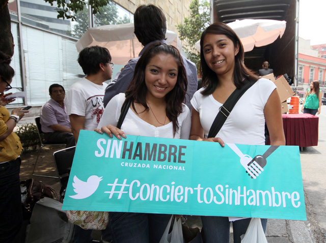 Inicio del trueque de dos kilos de arroz o frijol, en adelante, por un boleto para el concierto “Compartamos la música, erradiquemos el hambre”