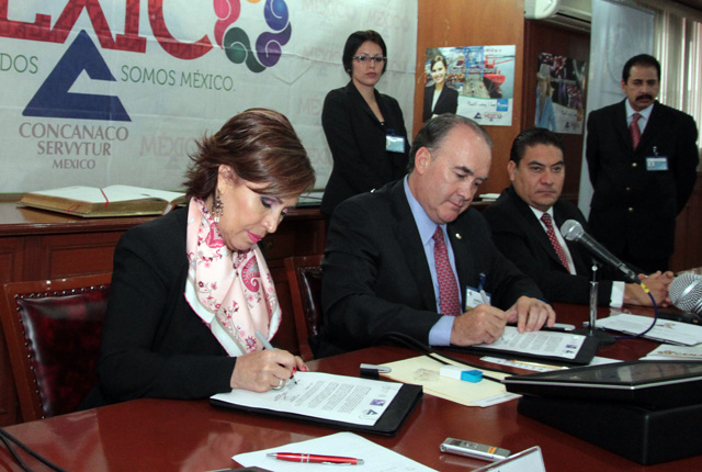 Reunión con integrantes de la Concanaco-Servytur