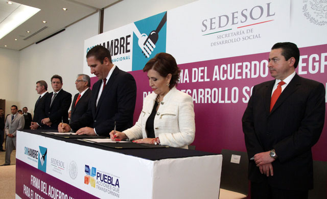 Firma del Acuerdo Integral para el Desarrollo Social Incluyente Sedesol - Gobierno de Puebla