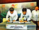 FIRMAN CONVENIO MANUEL VELASCO E INFONAVIT