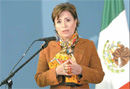Busca Rosario Robles importar Ciudad Mujer de El Salvador